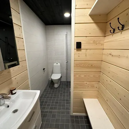 Uusi Ja Viihtyisae Rinnemoekki, Syöte