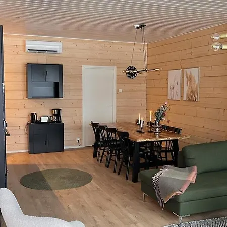 Uusi Ja Viihtyisae Rinnemoekki, Villa Syöte