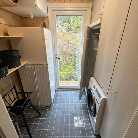 Vila Uusi Ja Viihtyisae Rinnemoekki, *